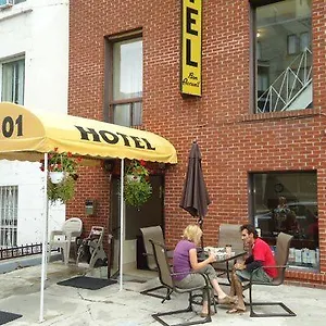 Hotel Bon Accueil, Montréal