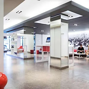 Novotel Center Отель