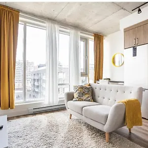 The Catherinoise, In Heart Of Downtown Apartment
