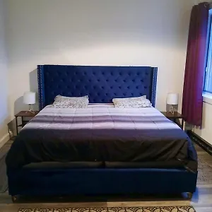 No°1~plaza St-hubert~metro Jean-talon~jarry Parc Apartment